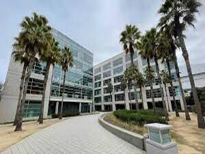 old-navy-headquarters-2